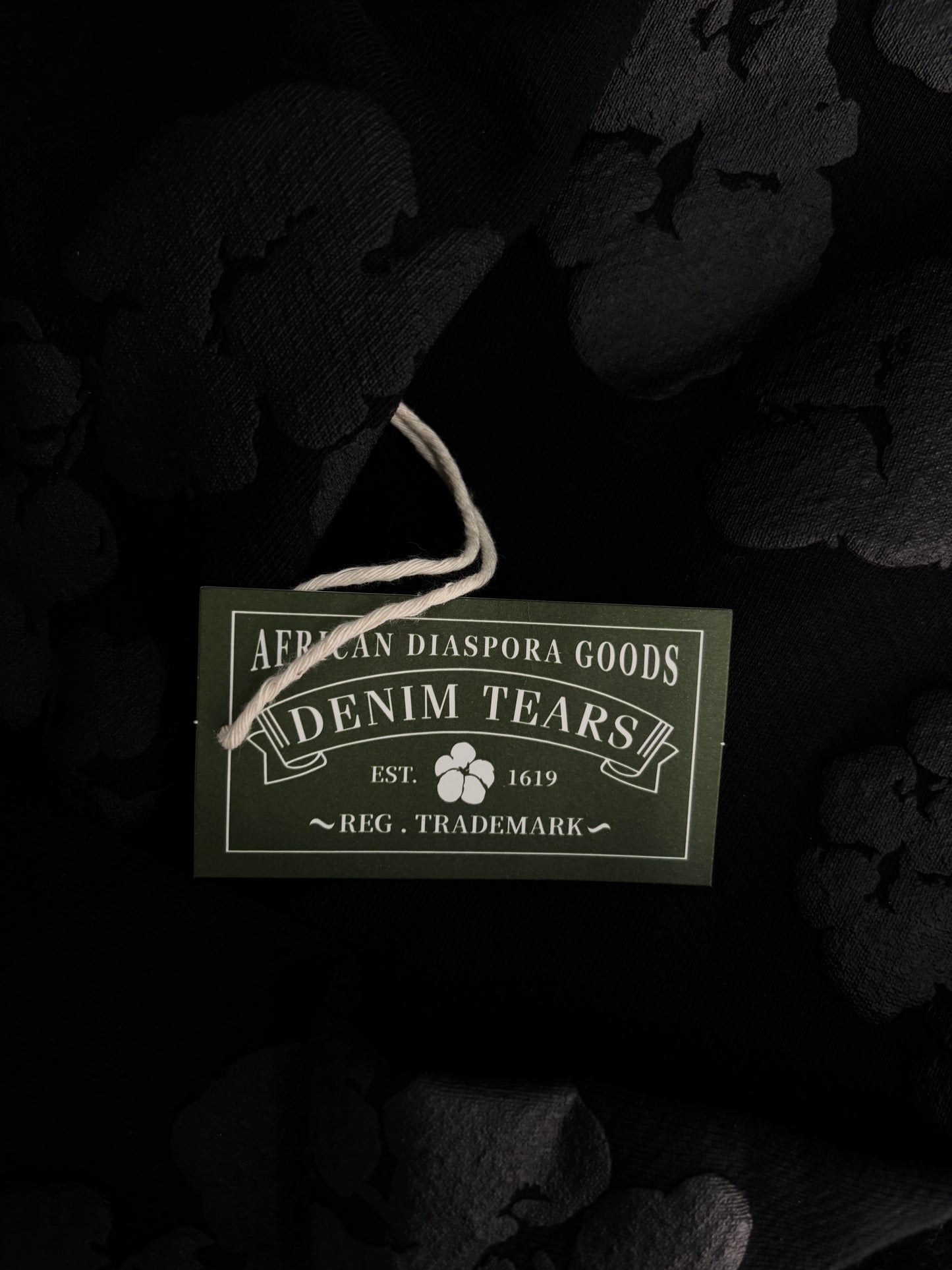 COTTON WREATH BLACK